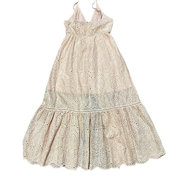 Simplee Eyelet Dress size Medium Blush Peach V Neck Spaghetti Strap Maxi Dress - Picture 7 of 11